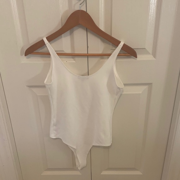 WHITE BASIC BODYSUIT - Picture 4 of 6